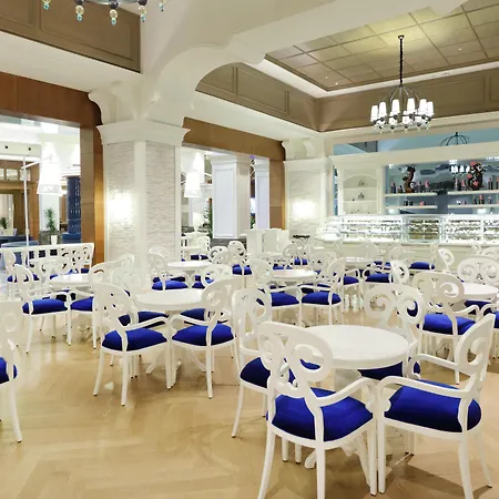 Sueno Deluxe Hotel