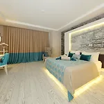 מלון Sueno Deluxe באלאק