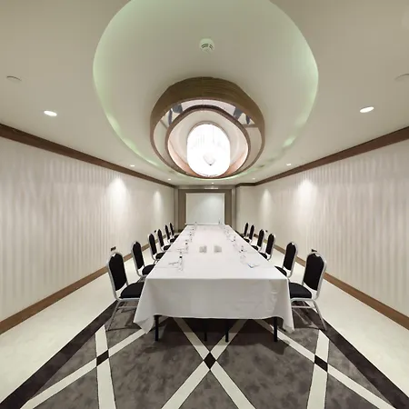 Sueno Deluxe Hotel