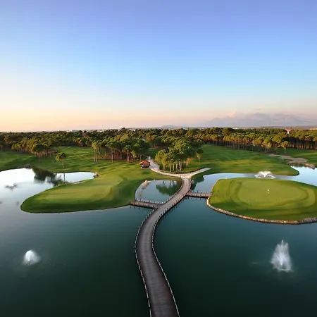 Sueno Deluxe Hotel 5*